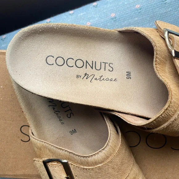 Clogs - Picture 2 of 7